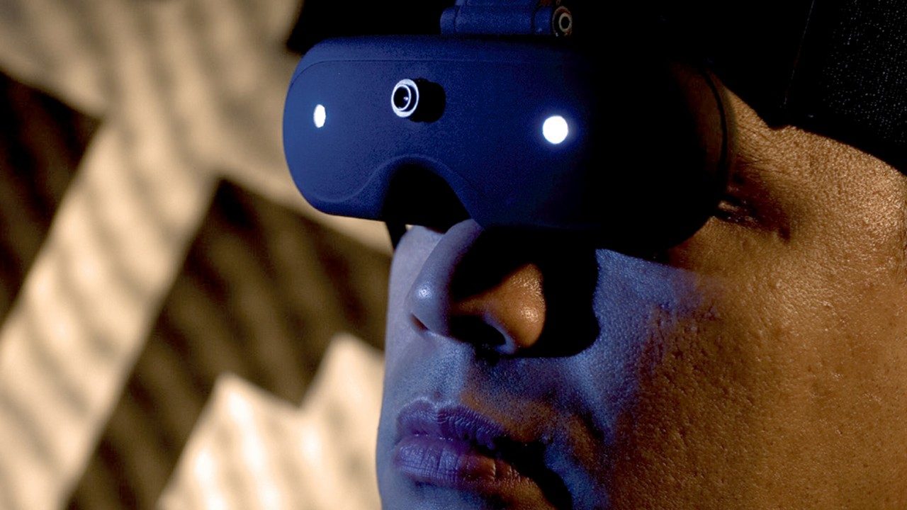 VR